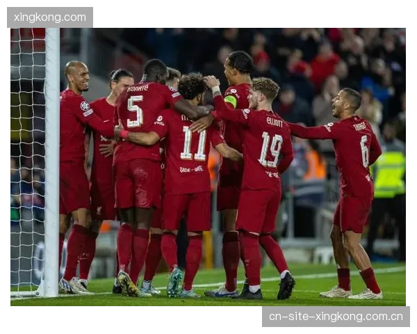 利物浦前场连环渗透撕开空间：从战术灵感到实战训练